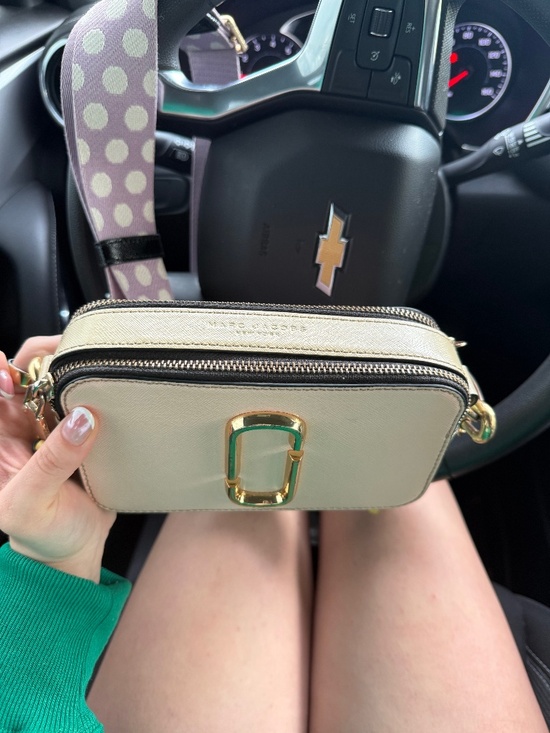 Marc Jacobs Handbags - marc jacob’s snapshot purse
